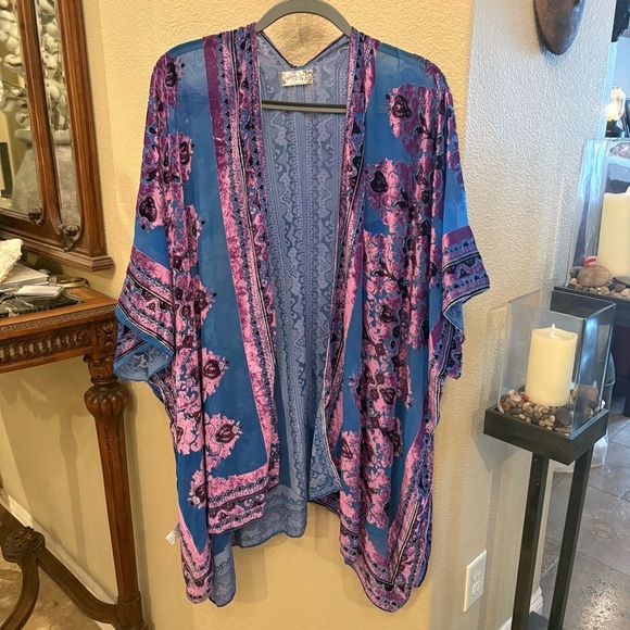 Free People Tops - FREE PEOPLE Women Muse Blue Purple Velvet Burnout Kimono Coverup One Size